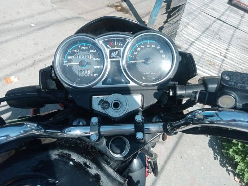 urgent sale cb 150 3