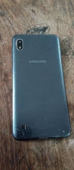 Samsung Galaxy A10
3/32 
Box