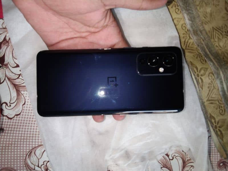 one Plus 9  5G Dual Sim  8/128GB A one Condition with one Plus Charger 6