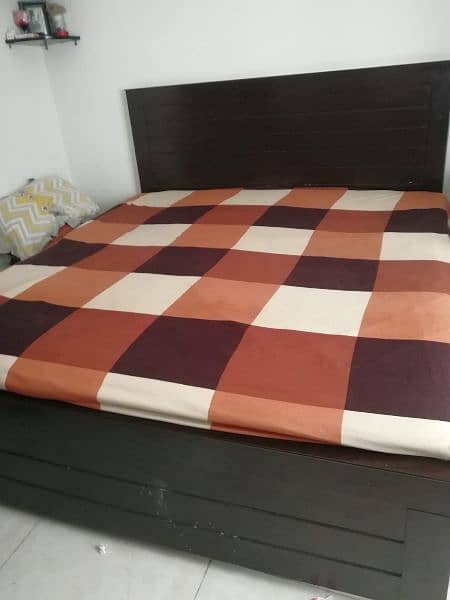 Bed set wooden for sale 0