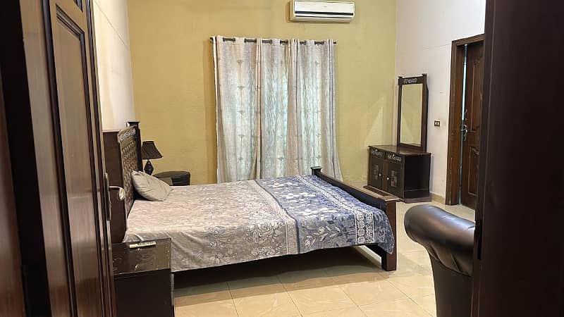 New Furnished Room for Girls Working Woman 1