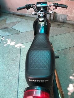 Honda CG 125 Gold edition 2023-24