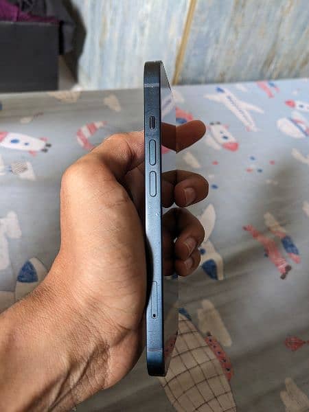 Iphone 13 Factory unlocked (Non-Pta) 2