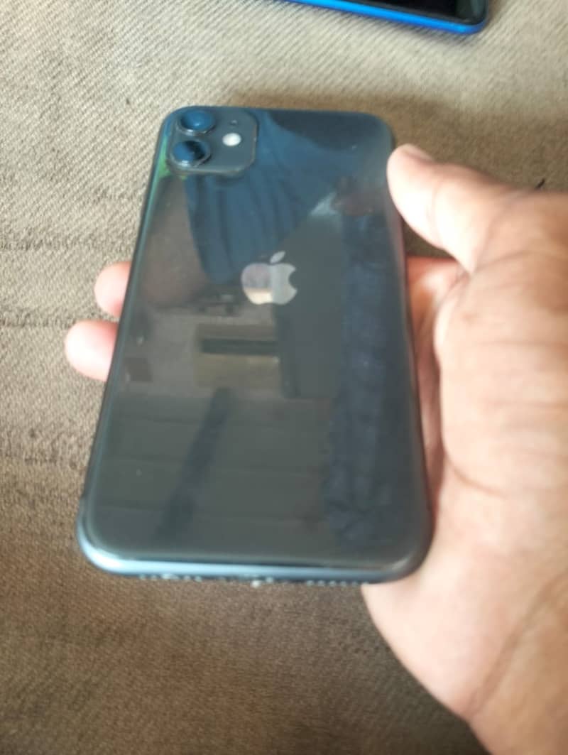 iPhone 11 jv fresh piece full warranty 10 day backup 1