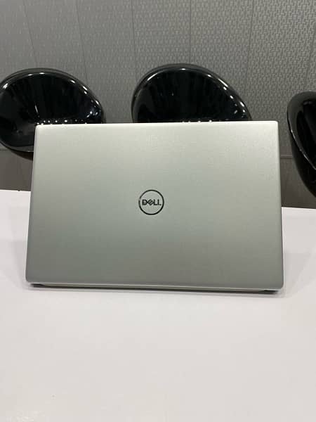 Dell Latitude 3301 Core i5 8th gen 8/256 SSD 4