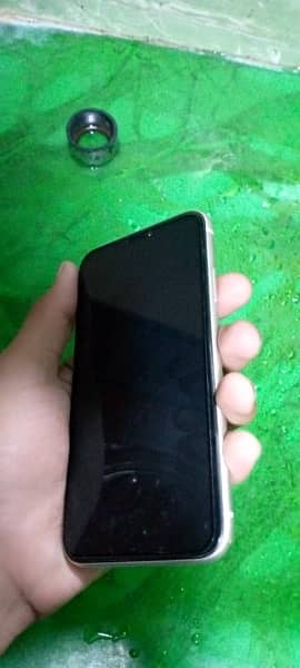 iphone 11  jv urgent sale 1