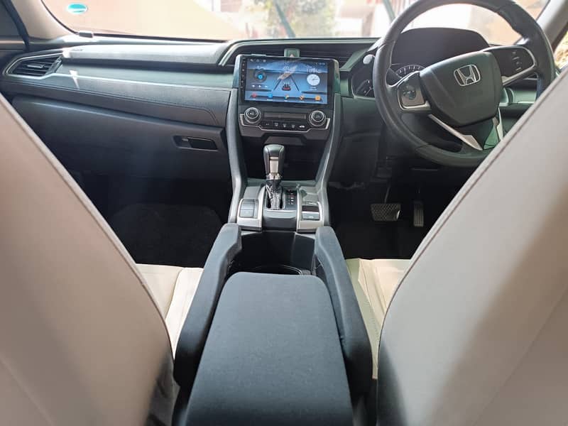 Honda Civic Oriel 2018 13