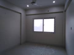 Gulshan-e-Iqbal - Block 5 Flat Sized 1350 Square Feet For sale 0