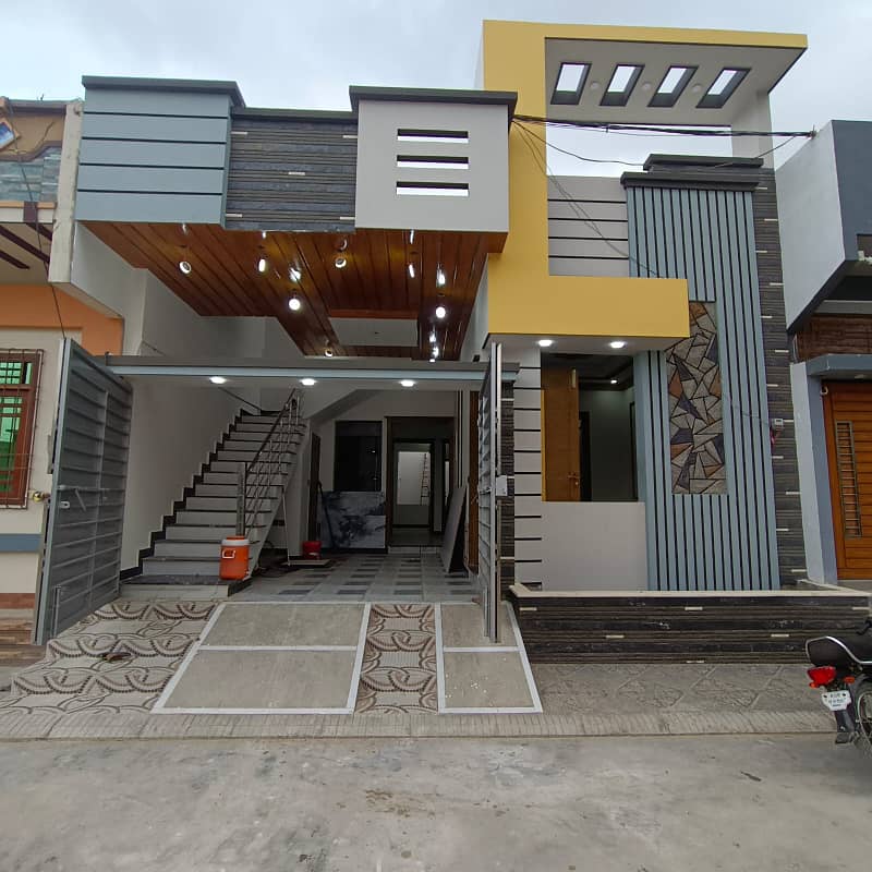 120 SQ Yds Modern Design Leased Bungalow For Sale 0