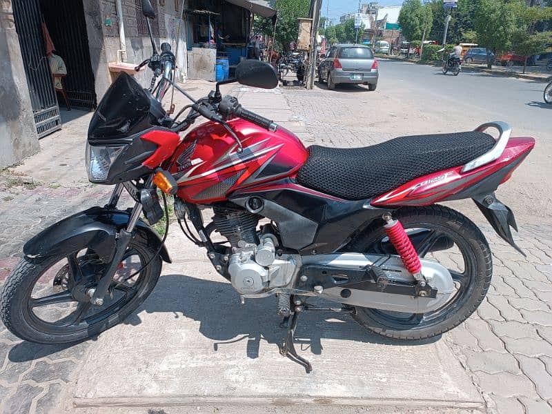 honda cb125 F model 2020 Red colour 7