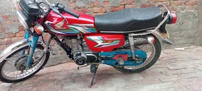 125 Honda 2023 model urgent sale