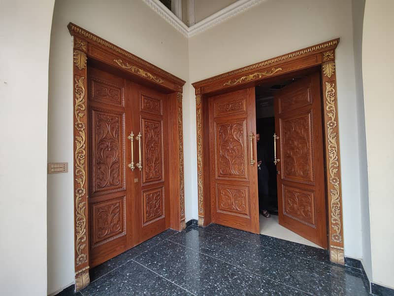 One Kanal Luxury Finished House For Sale In Valencia Town Lahore 5