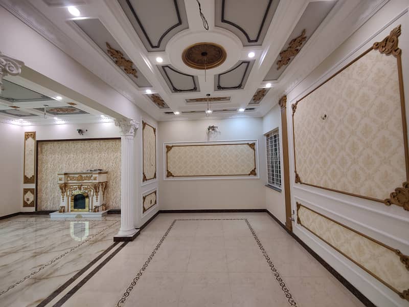 One Kanal Luxury Finished House For Sale In Valencia Town Lahore 8