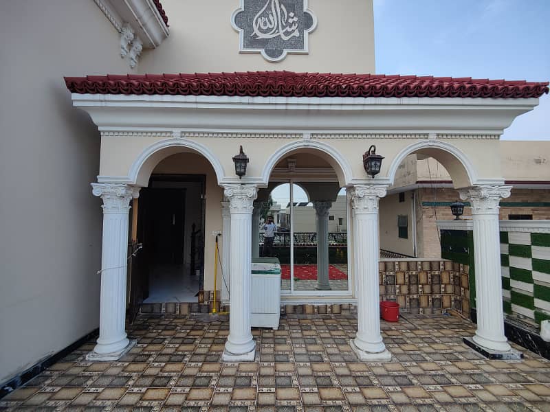 One Kanal Luxury Finished House For Sale In Valencia Town Lahore 13