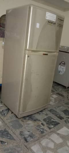 Dawlance fridge for sale