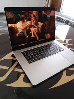 MacBook pro 2019, 16"inch Core_i7, (16/512 SSD)