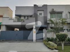 10 Marla House In Askari 11 - Sector A For Rent At Good Location