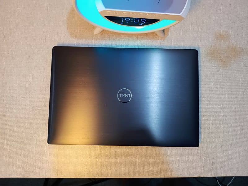 Dell Pricision 5530 Touch workstation ci9 with 4GB Nvidia 5