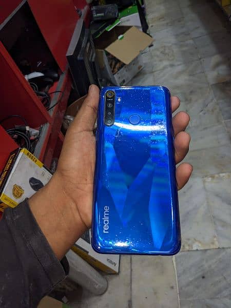 realme 5s 4gb 128gb with box charger 1