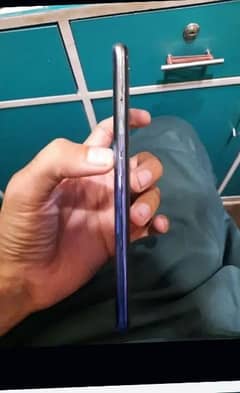 oppo f19 penal khrab Hy Baki all ok Hy 6+6 128 Hy box charger k sath 0