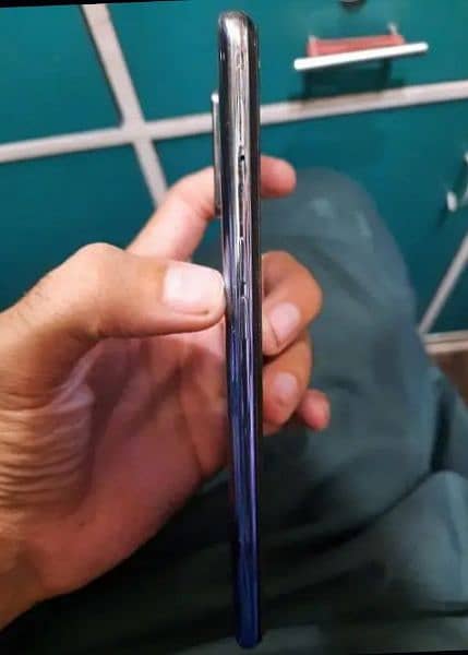 oppo f19 penal khrab Hy Baki all ok Hy 6+6 128 Hy box charger k sath 2