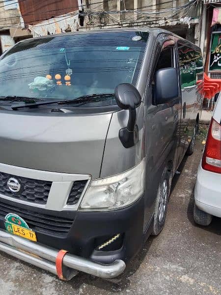 Nissan caravan nv 350 0