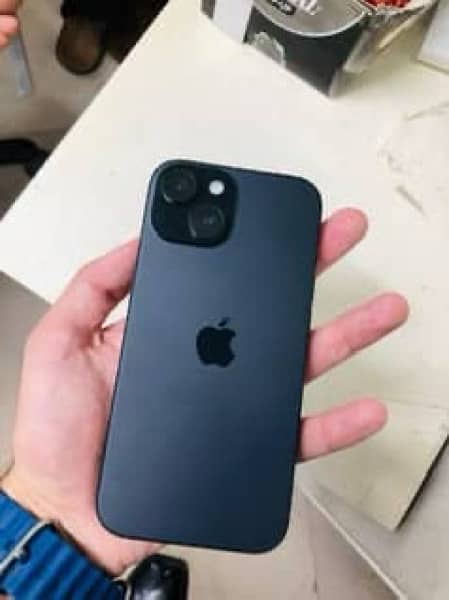 iPhone 15 256 GB matte black 1