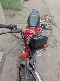 Urgent selling honda 125 2023 model