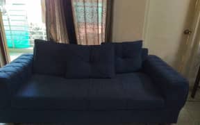 Chesterfield sofa blue