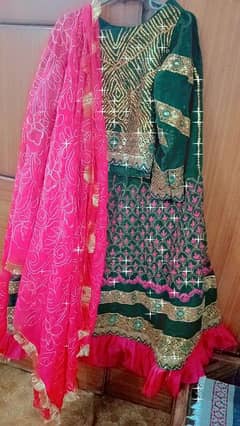 formal lahnga for mehndi