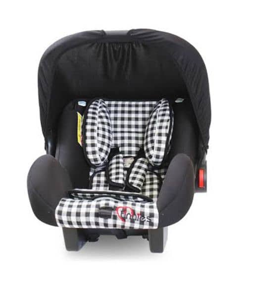 Tinnies car seat/carry cot 0