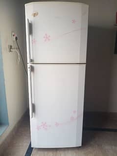 haier jumbo size fridge 10 by 10 condition 0