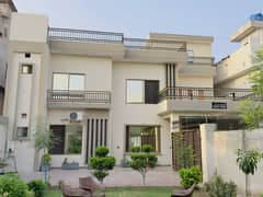 16 Marla luxury house for sale in front of Mall off multan