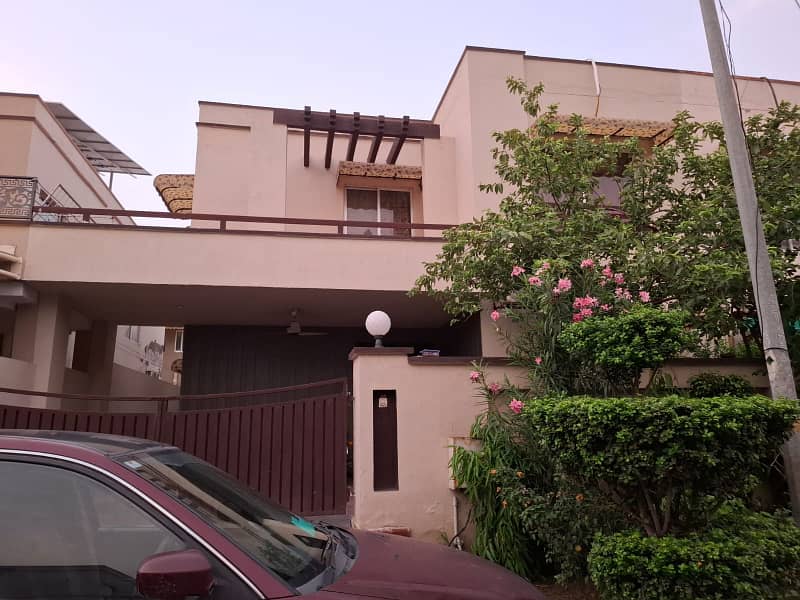 10 marla house for sale in paragon city lahore 0