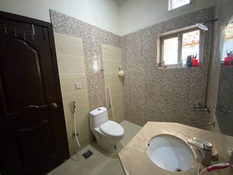 10 marla house for sale in paragon city lahore 9