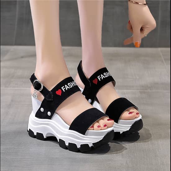 New Stylish Imported Modern Chunky Platform Sandals with Fashion Strap 1