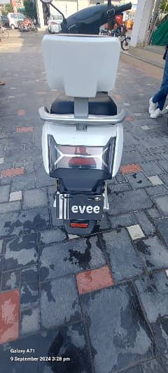 Electric scoty evee c1