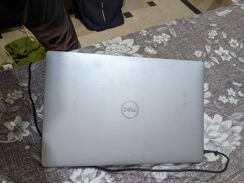 Dell Business Book Core i7 11th Gen Intel 3