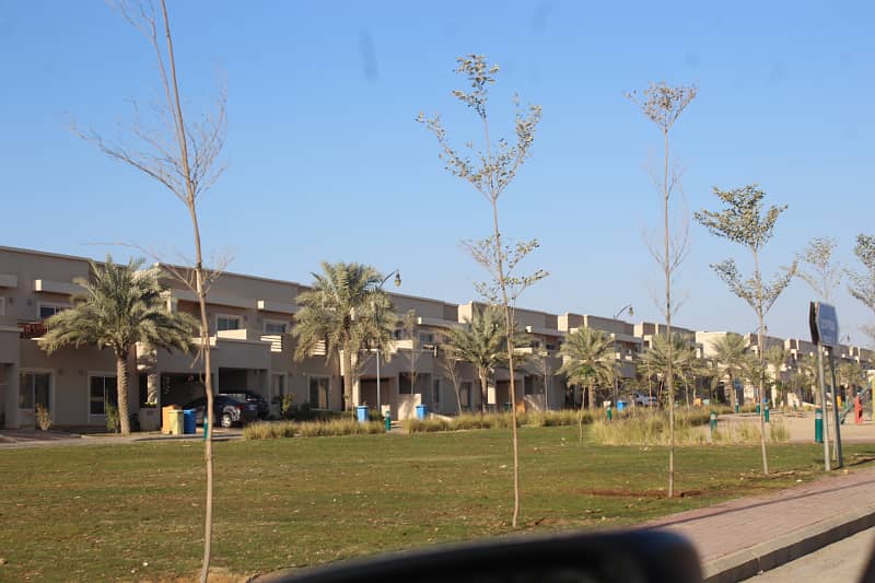 Precinct 10-A Luxury 200 Sq. Yards Villa Ready to Live 90% Populated Precinct in Bahria Town Karachi 1