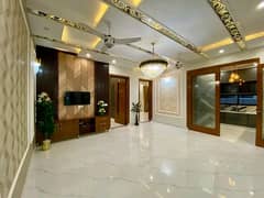 7 Marla Luxurious House Available For Rent 0