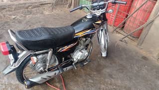 Honda CG 125 model 2018 for urgent sale