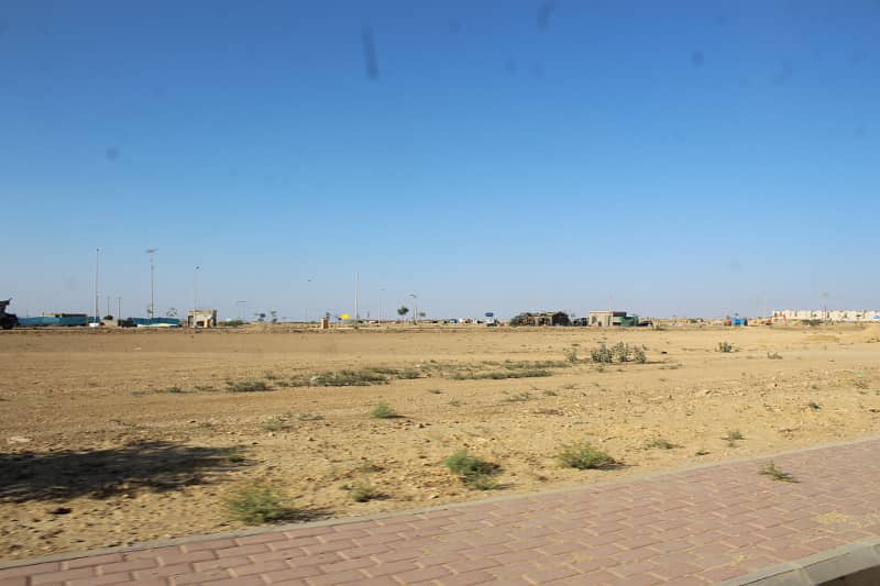 Precinct 17 Residential plot of 500 Sq. yards on heighted location with Allotment in hand in Bahria Town Karachi 0