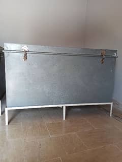 Iron Box(pety)With Full New Condition 5feet With Stand 22 gage Chadar