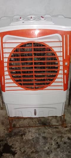 Air cooler for sale 1 season used with tralli ice bottle