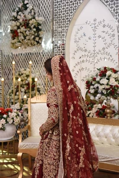 Walima Maxi with lehnga and barat lehnga with 2 dupattas 9