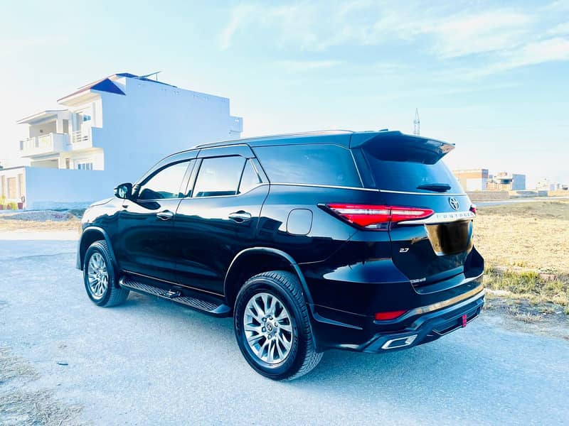 Toyota Fortuner 2.7 VVTi 2021 / Fortuner 3