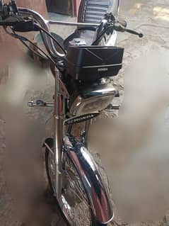 Honda 125 self start bike 20 model ha or 23 ki altition hoi ha