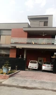 Corner Double Storey House For Sale