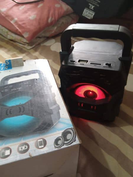 ktx 1057 Bluetooth speaker use is memory card USB fm built in lighting 2