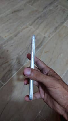 iphone 6 128 gb all ok ha koi isho nai ha